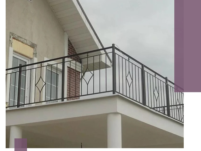 Изготовление балконных ограждений в Скопине из металла и стекла